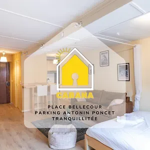 & Le Petit Marronnier / Place Bellecour 2 Appartement