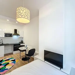 Cosy Studio, Centre Thomassin 2 Appartement